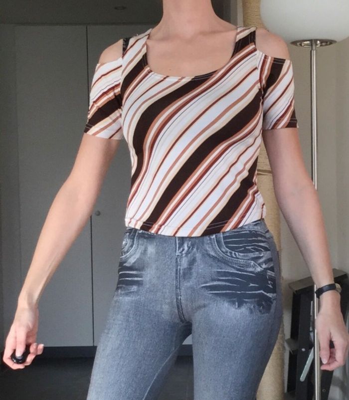 Haut rayé col carré épaules découvertes marron blanc et beige taille 36 vintage très bon état - photo numéro 6