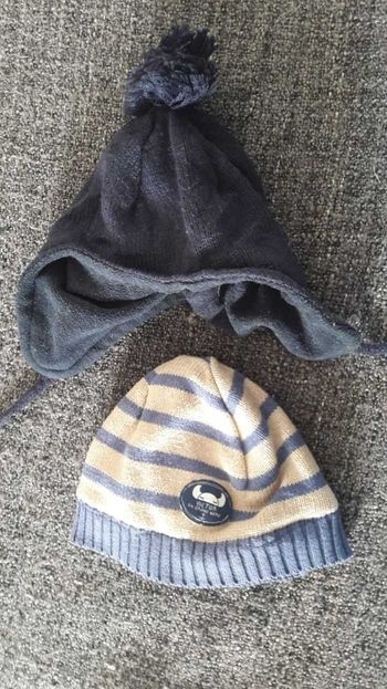 Lot de 2 bonnets 6mois