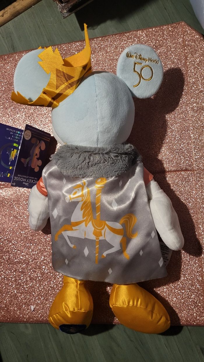 Peluche de Mickey 45 cm neuve disney - photo numéro 2