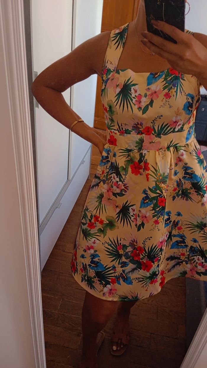 Magnifique robe Naf Naf jeune fleuri ,40 - photo numéro 7