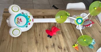 Mobile bébé tiny love