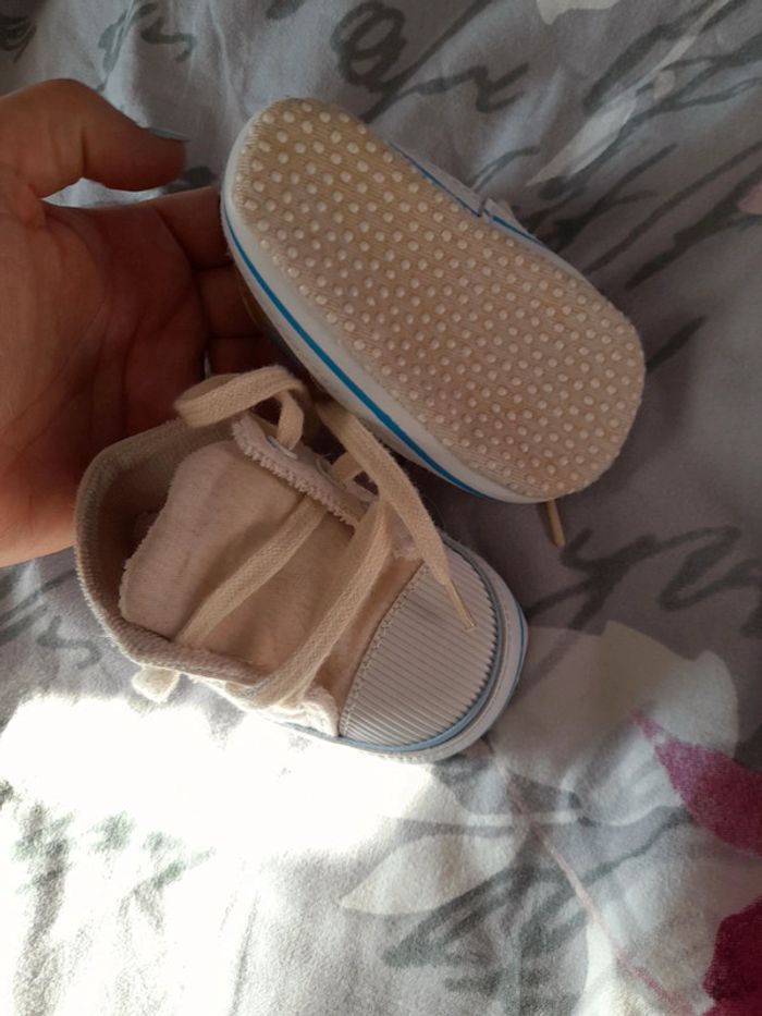 Chaussures bébé 3 à 6 mois neuves - photo numéro 7