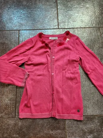 Gilet rose 🌹  Tex taille 4/5 ans