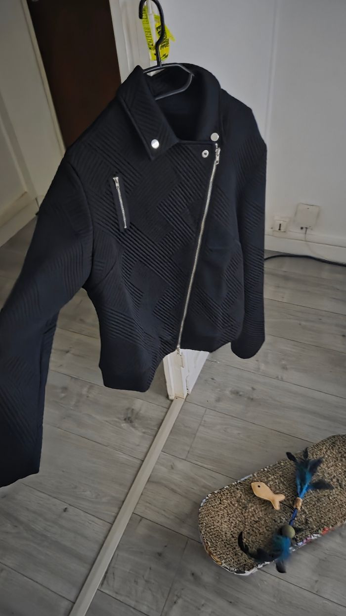 Veste élégante pour femme - photo numéro 2