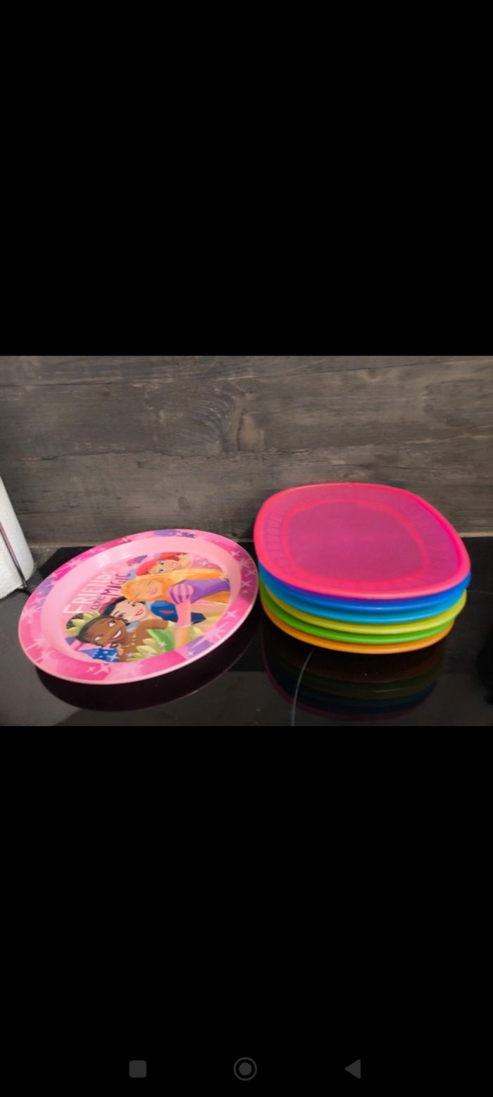 Assiettes et couverts enfants - photo numéro 3
