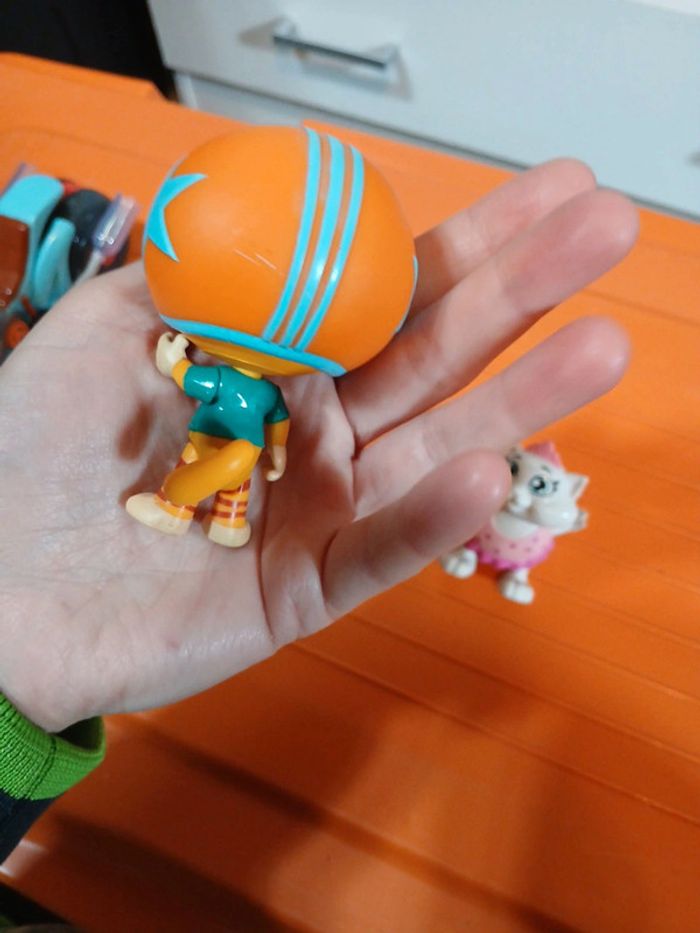44 chats : eclair et sa moto + 1 figurine - photo numéro 10