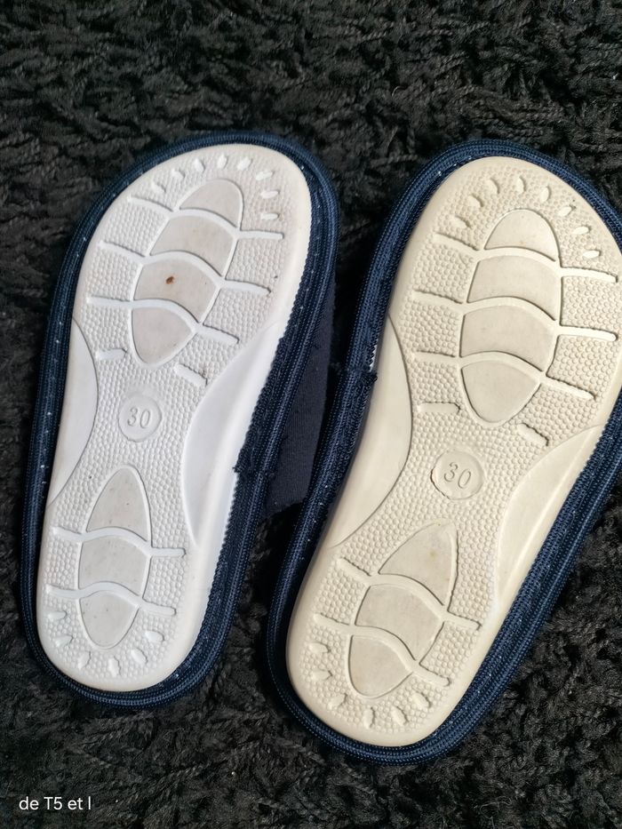 Chausson enfant bleu marine motif dinosaure taille 30 - photo numéro 3