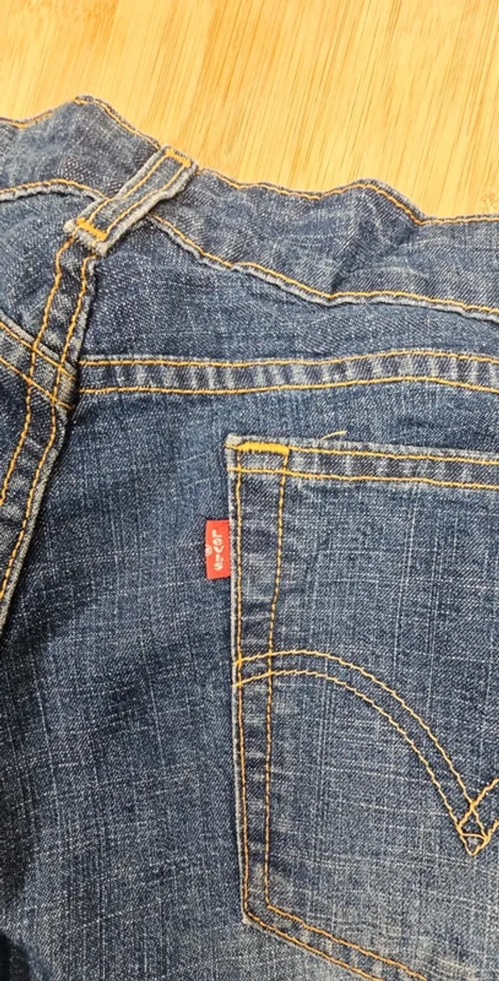 Levi's T:XXL + patchs offerts - photo numéro 4