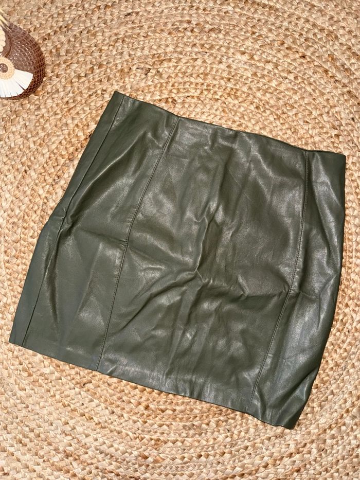 Jupe en cuir taille 40 - photo numéro 2