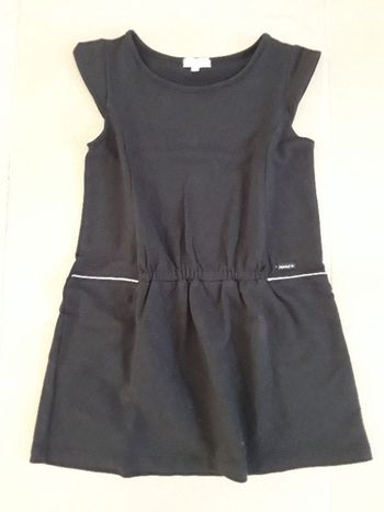 Robe de fête noire 8 ans ALPHABET TBE