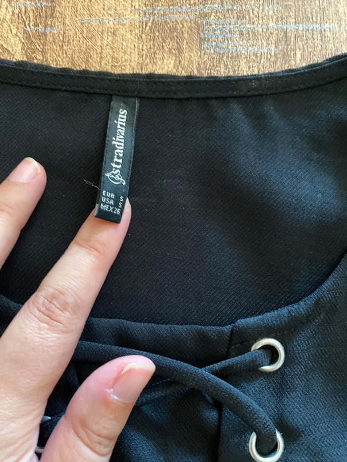 T-shirt manches courtes taille 36 Stradivarius - photo numéro 3