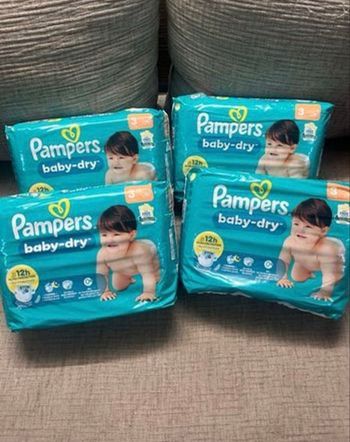 LOT PAMPERS TAILLE 3