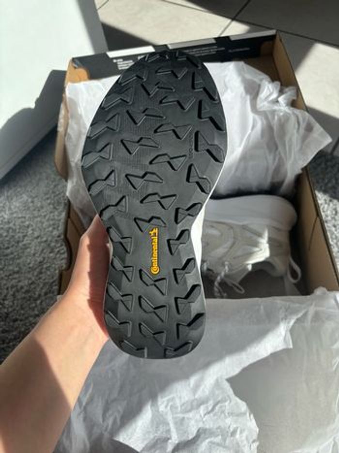 Basket Adidas - photo numéro 7