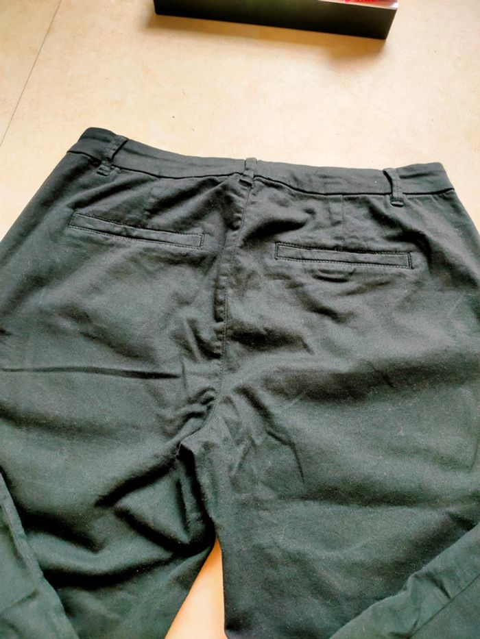Pantalon noir court taille 42 marque camaïeu - photo numéro 11