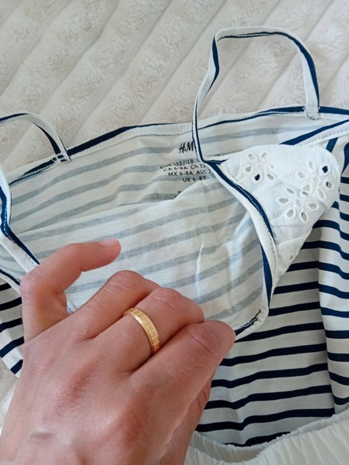 Ensemble jupe + débardeur 6/8ans H&M 🤍🌼 - photo numéro 5