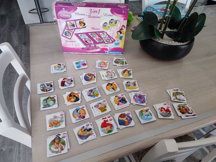 Jeu de société 3 en 1 Domino lotto Mémo princesse