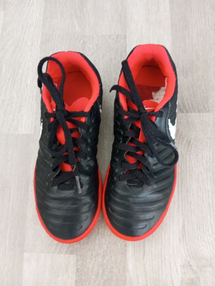 Chaussures foot Nike - photo numéro 2