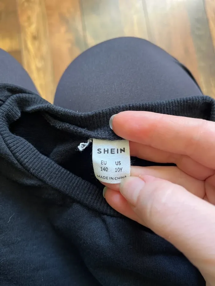 Pull léger Los Angeles SHEIN taille 10 ans - photo numéro 3