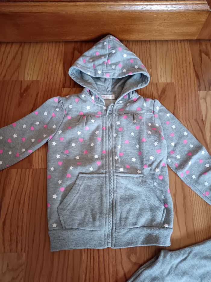 Ensemble survêtement 4 ans - photo numéro 2