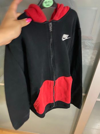 Veste à capuche zippee