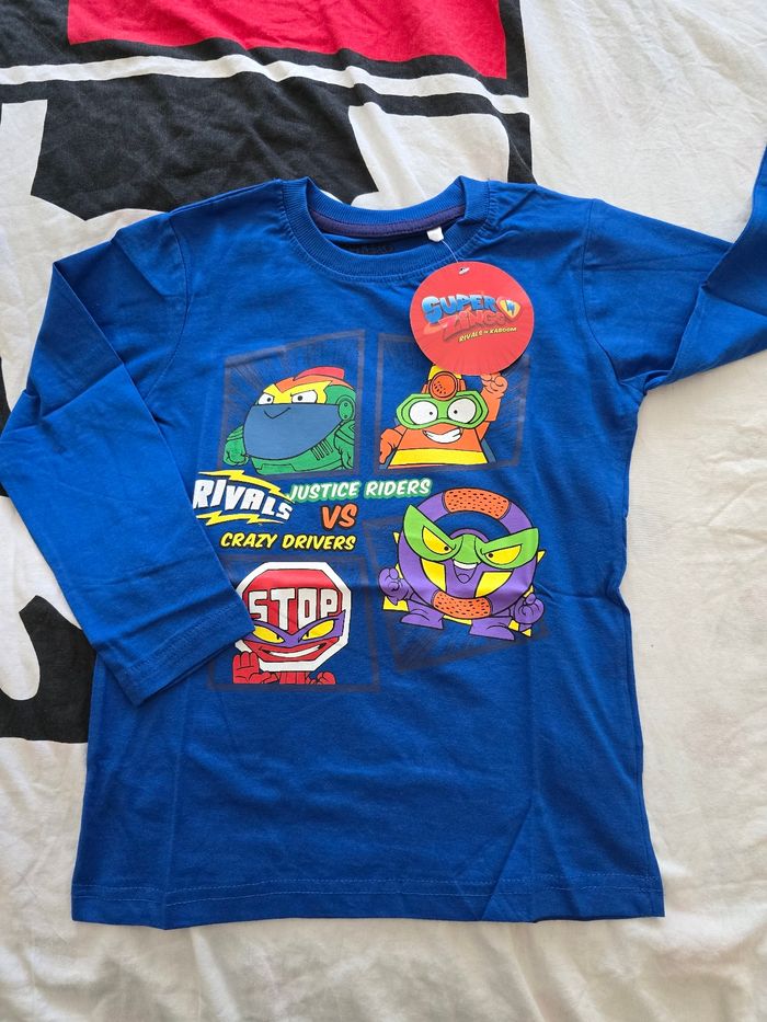 T-shirt superthings 8ans