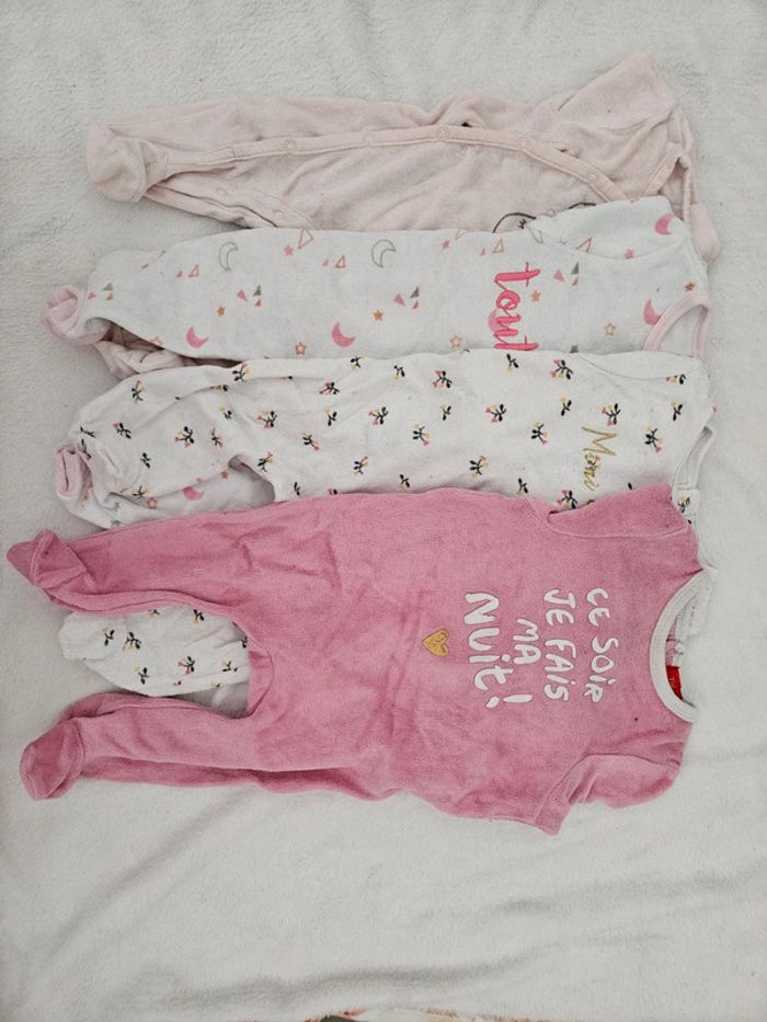 Lot de 4 pyjamas 6 mois - photo numéro 2