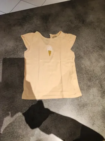 Tee shirt