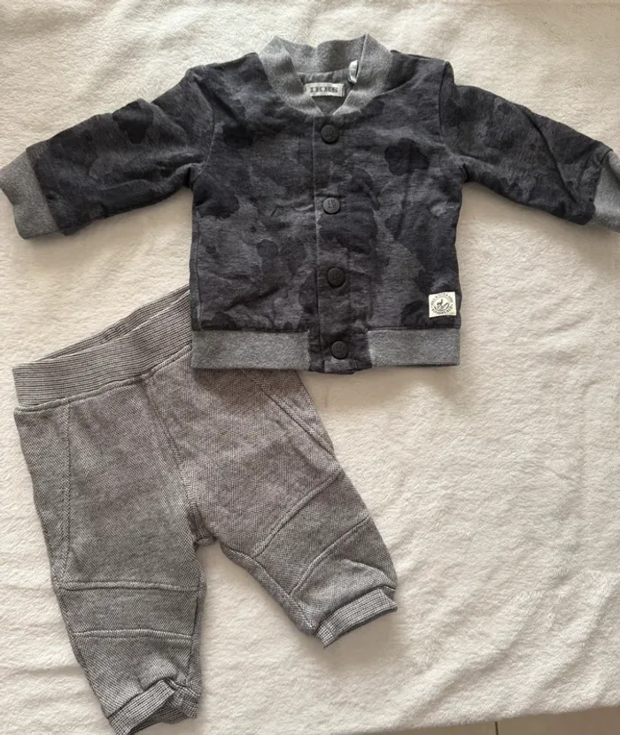 Veste IKKS 3 mois et jogging Mes petits cailloux