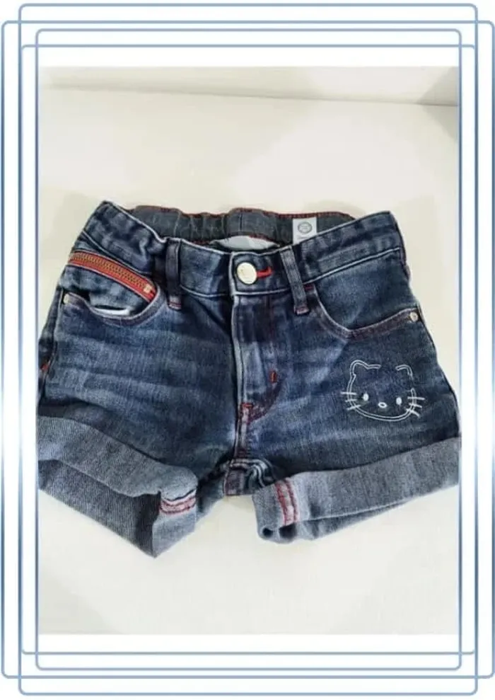 Short en jean Hello Kitty H&M, 128cm