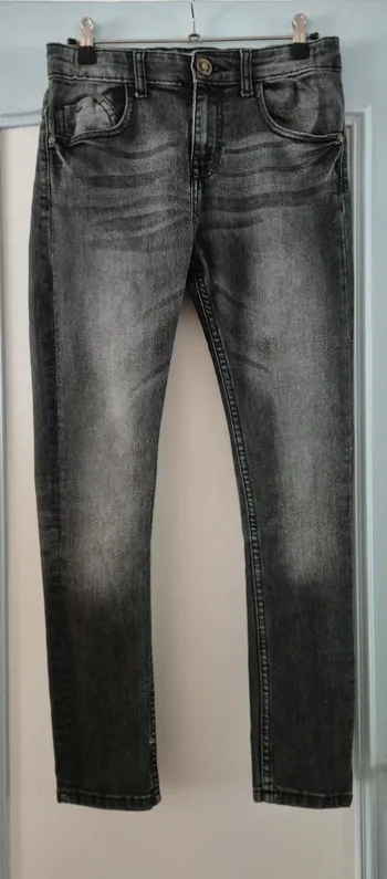 Jean Primark, taille 11 ans