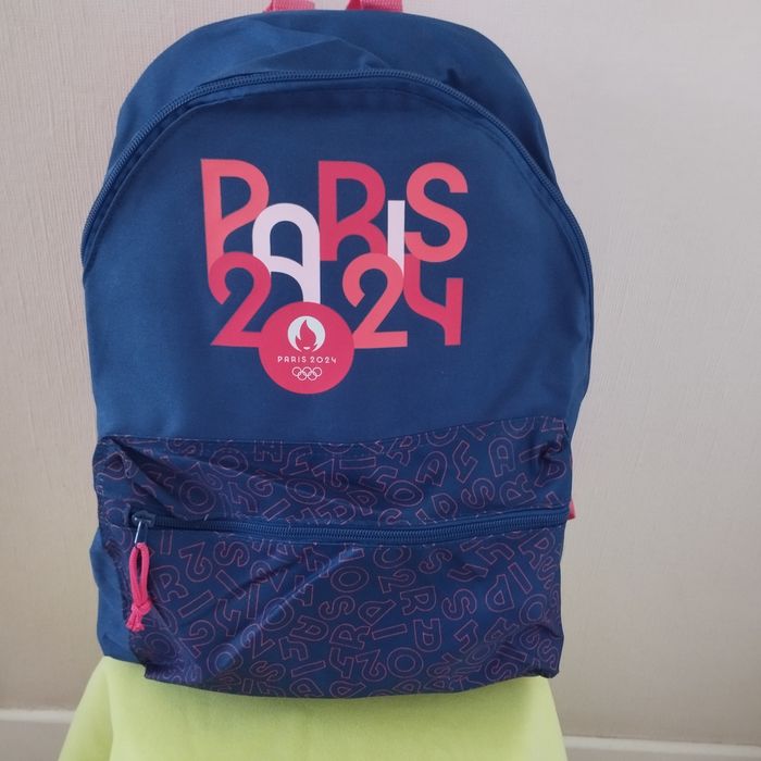 Sac à dos Neuf Paris 2024