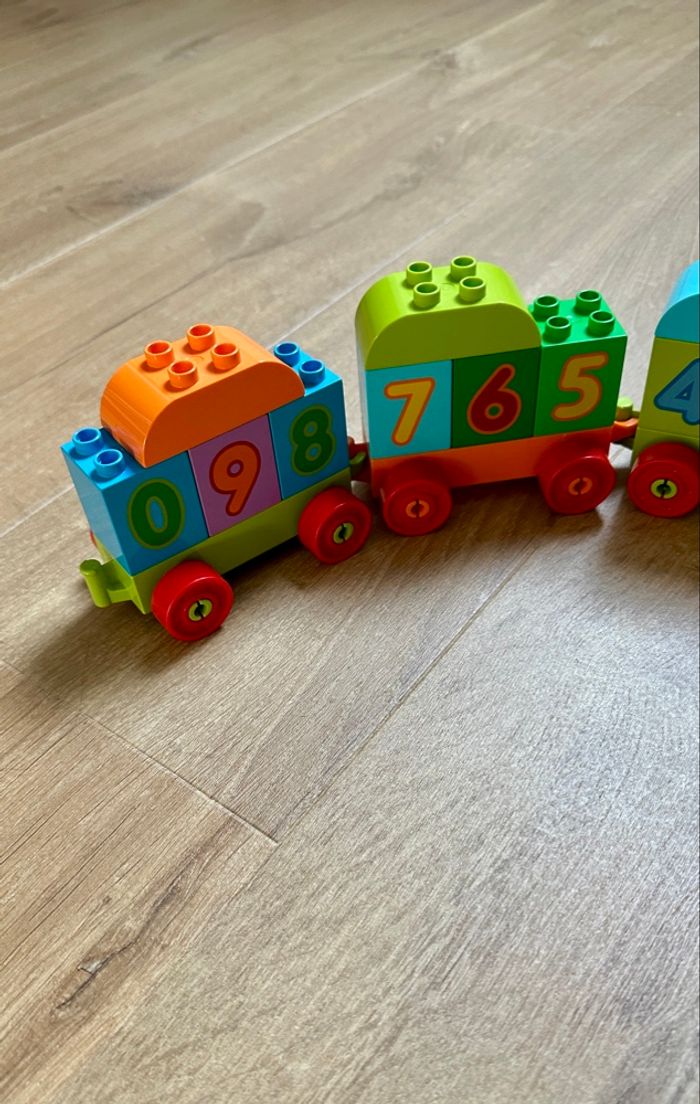 🍃 LEGO DUPLO Le train des chiffres complet - photo numéro 6