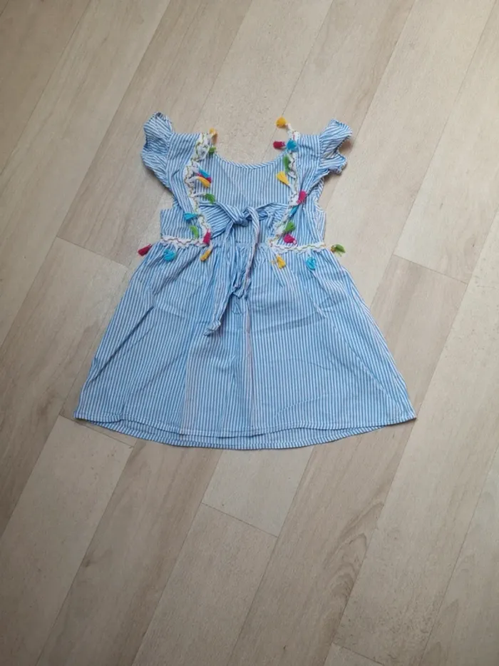 Robe/Tunique 6ans - photo numéro 2