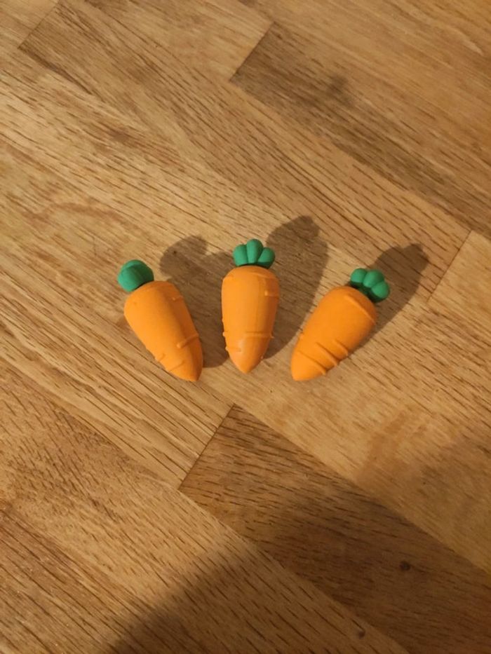 Trois petites carottes kawaii