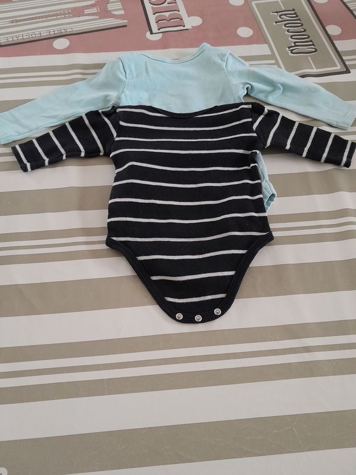 Lot de 2 bodys bébé garçon Taille 3mois - photo numéro 2