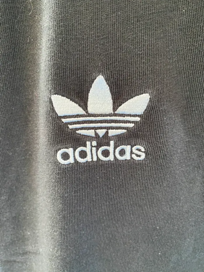 T-shirt Adidas Originals noir & rouge – Style vintage streetwear – Taille M - photo numéro 3