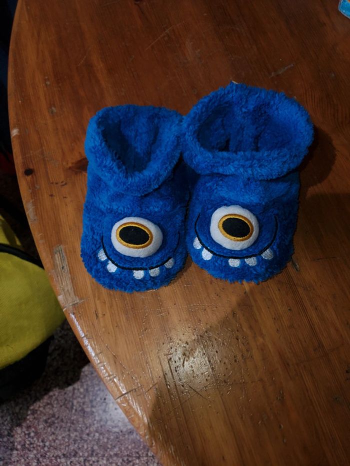 Pantoufles isotoner 17/18