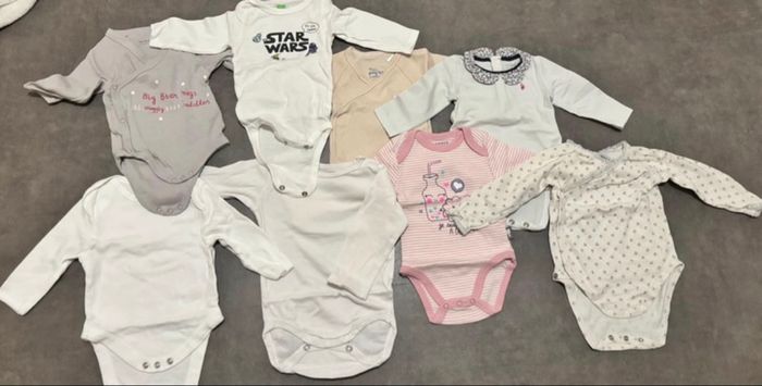 Lot bodies bébé fille 3 mois