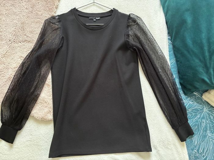 Tee shirt dentelle