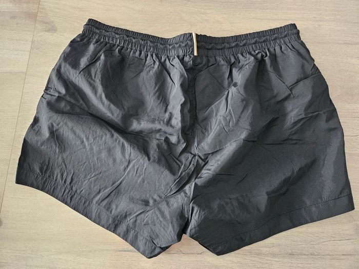 Short boss - photo numéro 3