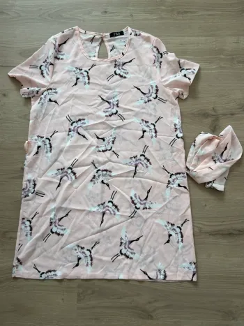 Robe rose motif oiseaux
