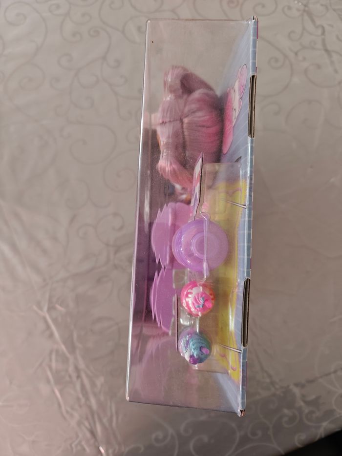 Coffret poupée lol omg neuf - photo numéro 6