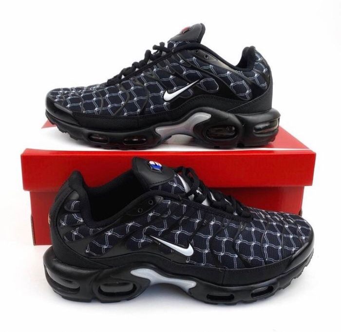 Tn France 🇫🇷 taille 44 neuf jamais porté