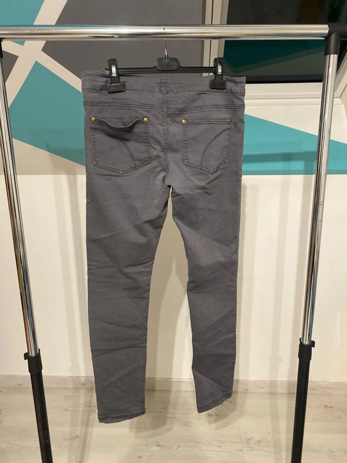 Pantalon gris droit - photo numéro 3