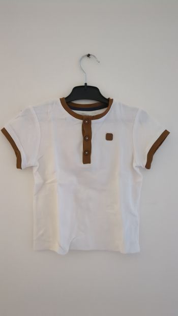 Polo manches courtes blanc et marron Obaïbi 23 mois