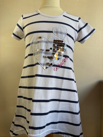 T-shirt fille taille 122/128