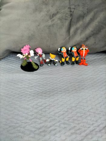 Lot figurines Sonic