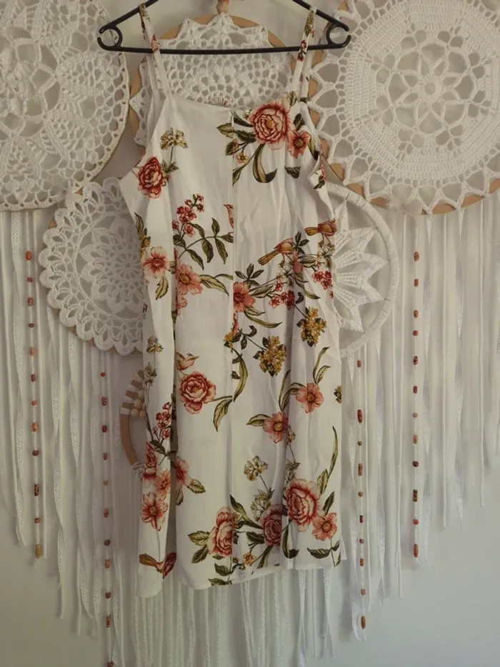 Robe fleurie - photo numéro 2
