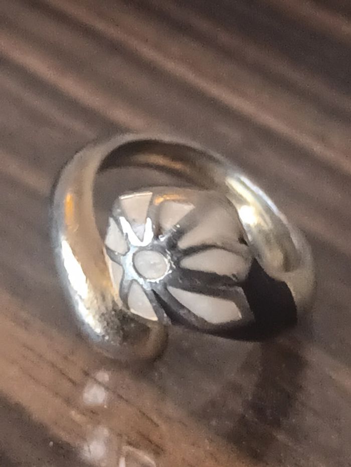 Bague fantaisie emaillée - photo numéro 2