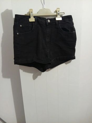 Short taille haute pull and bear